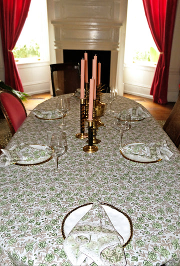 Oliveto Tablecloth and Napkin Set